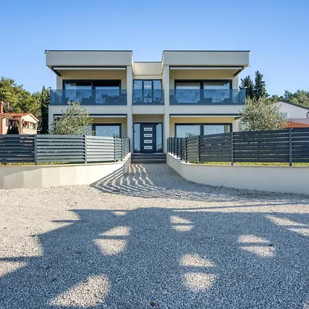 Apartment Adria 4 By Guide *