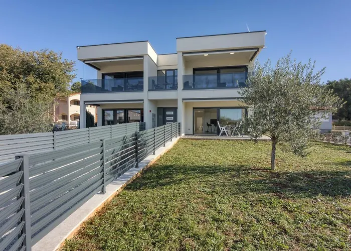 Adria 4 By Guide Apartamento Poreč