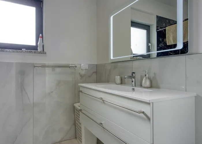 Apartamento Adria 4 By Guide